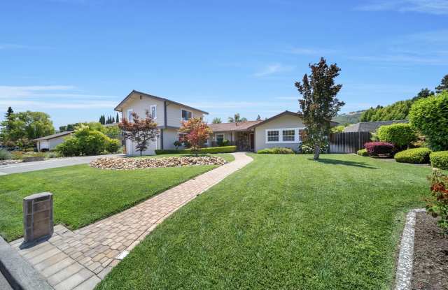 601 Cherry Court Gallery 1