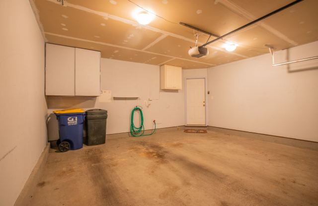 Amazing 2 BR/2.5 BA Townhome in Elkridge! Gallery 3