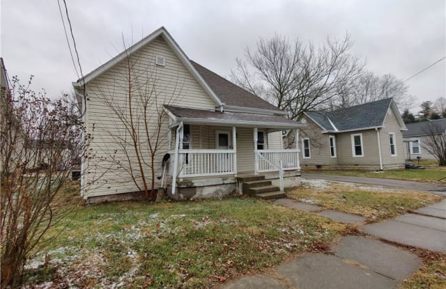 844 West Franklin Street - 844 West Franklin Street, Shelbyville, IN 46176