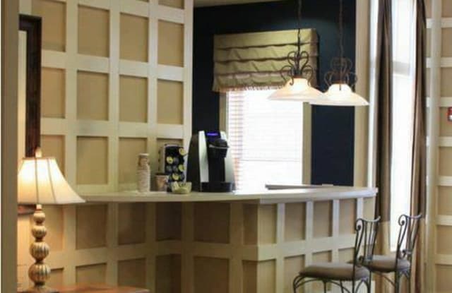 10 Primrose Gallery 2