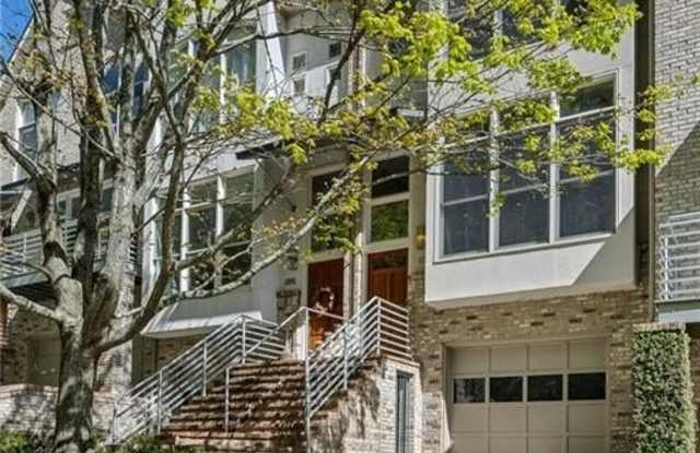 1294 Fernwood Circle NE photos photos
