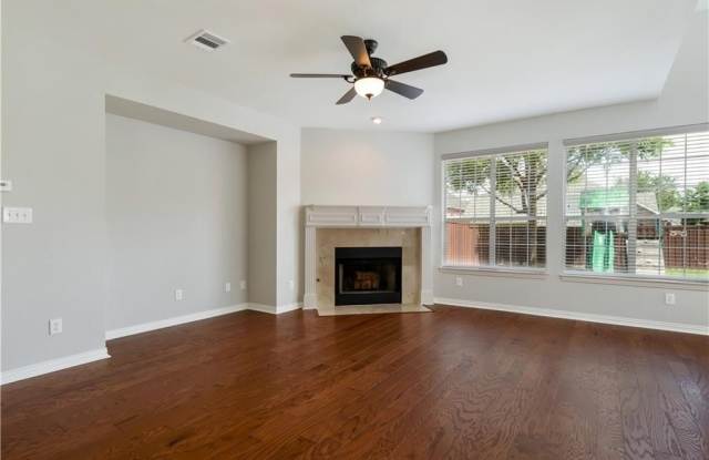 4421 Maize Drive Gallery 4