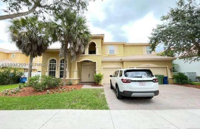 19183 N Hibiscus St - 19183 North Hibiscus Street, Weston, FL 33332 19183 N Hibiscus St - 19183 North Hibiscus Street, Weston, FL 33332