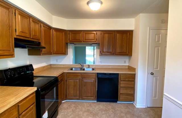 2305 Meadows Landing Gallery 3