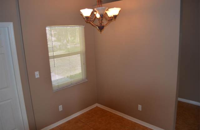 105 Meadow Glen Ct Gallery 3