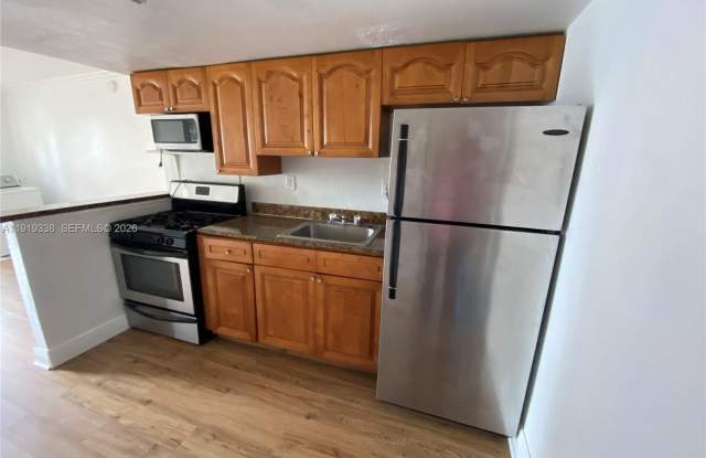 241 S Royal Poinciana Blvd photos photos