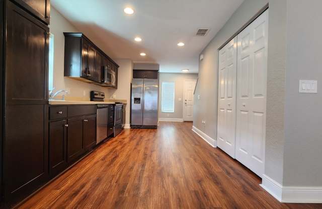 ONE MONTH FREE!!!! Immediate move-in limited offer !!Available !! photos photos ONE MONTH FREE!!!! Immediate move-in limited offer !!Available !! photos photos