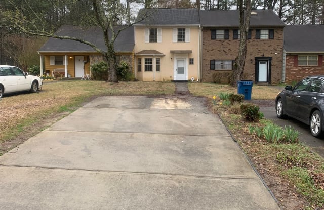 7154 Williamsburg Dr - 7154 Williamsburg Drive, Riverdale, GA 30274
