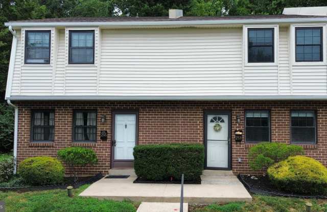 253 HOLLY DRIVE photos photos