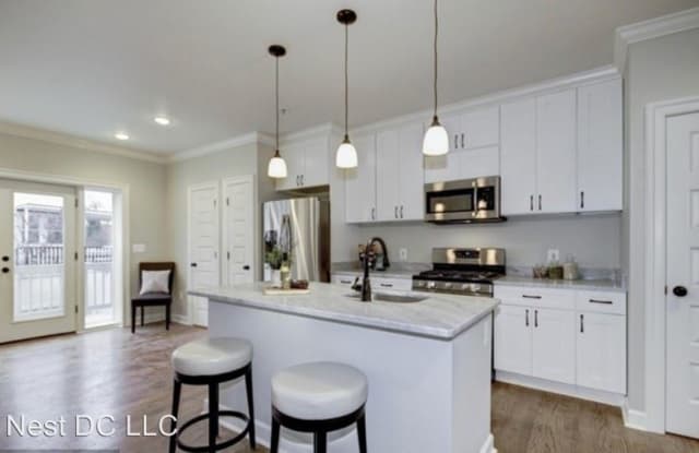 127 18th St SE - 127 18th Street Southeast, Washington, DC 20003