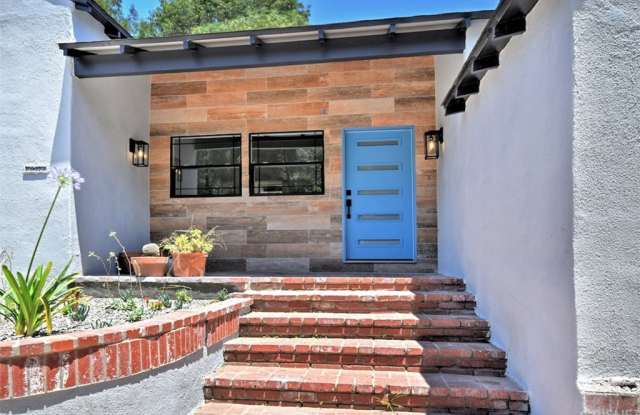 11657 Sunshine Gallery 3