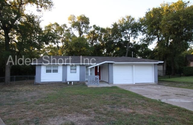 504 Seaside Drive - 504 Seaside Drive, Dallas, TX 75232