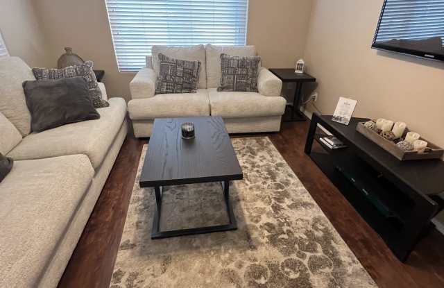 1132 West Sparrow Drive Gallery 4