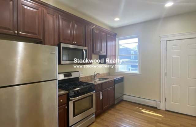 839 Dorchester Ave. Gallery 3