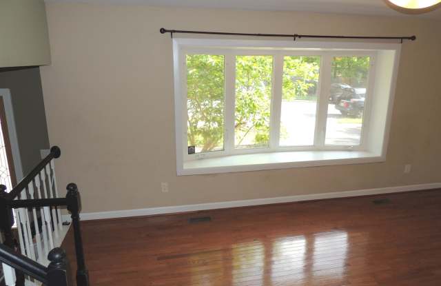 6100 BARROS DRIVE Gallery 2