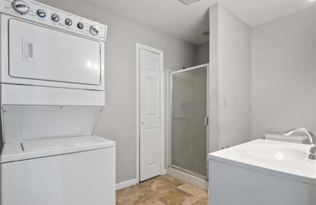 17259 Creekside Drive - 1 Gallery 3