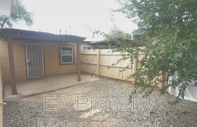 529 Alvarado Dr SE Gallery 1