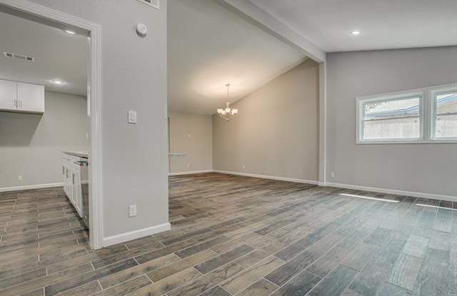 2404 Scotswood Drive Gallery 4