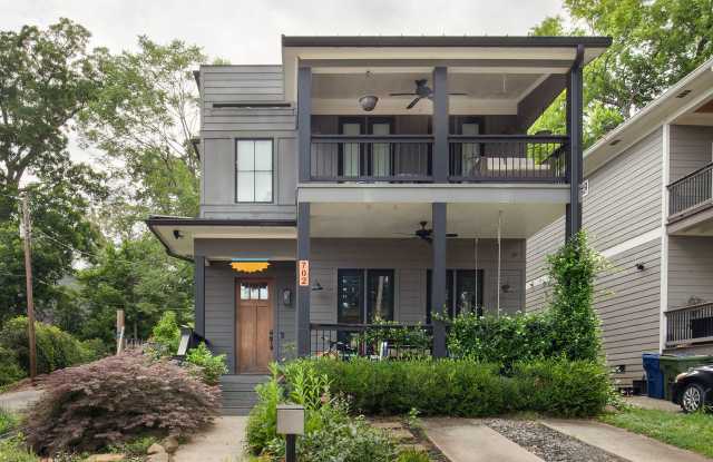 Stunning 4/3.5 Home in Highly Sought-After Area w/ 1300 Sq Ft of Outdoor Space! photos photos