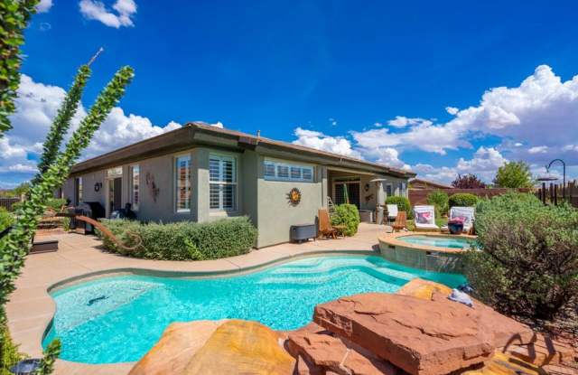 Beautiful 5 Bedroom Home- One Level and Private Pool - Ask About Move in Special!! photos photos