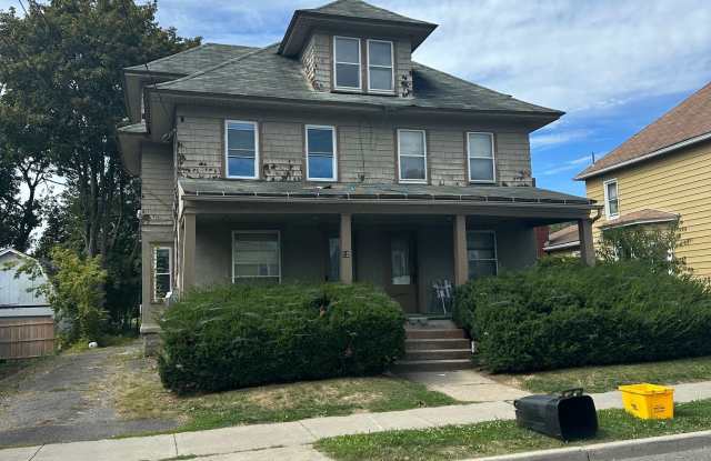 12 Lincoln Avenue - 2nd floor Left - 12 Lincoln Avenue, Endicott, NY 13760