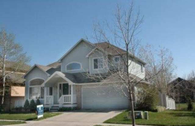 Spacious 5BR/3.5BA Boulder House - Available August 8 photos photos