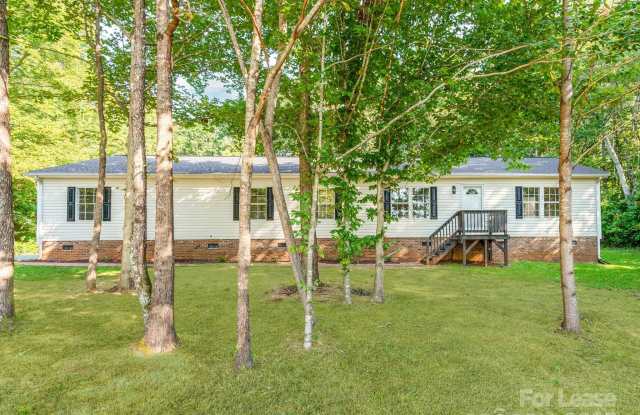 1219 Foxlaire Drive - 1219 Foxlaire Drive, Lincoln County, NC 28037