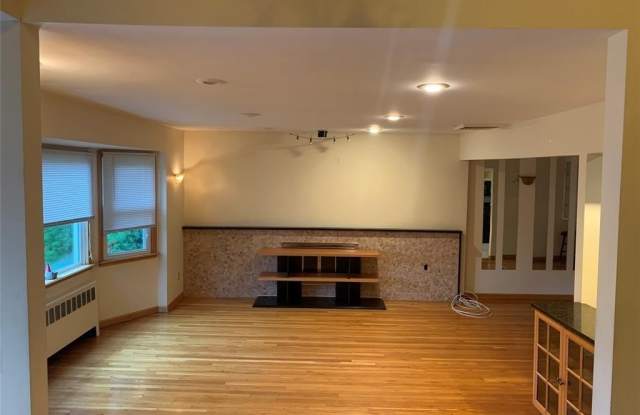 2 Stuart Drive Gallery 2