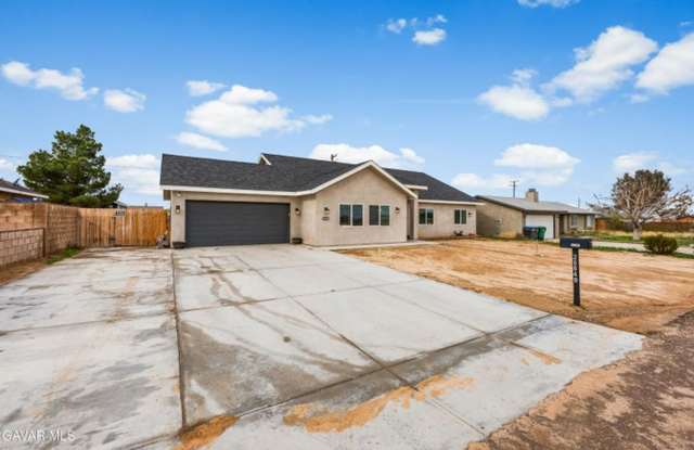 4Bdrm+Bonus Can Be a 5th Bdrm, 2.5 Bath Home Available Now...$2500 Monthly Rent photos photos