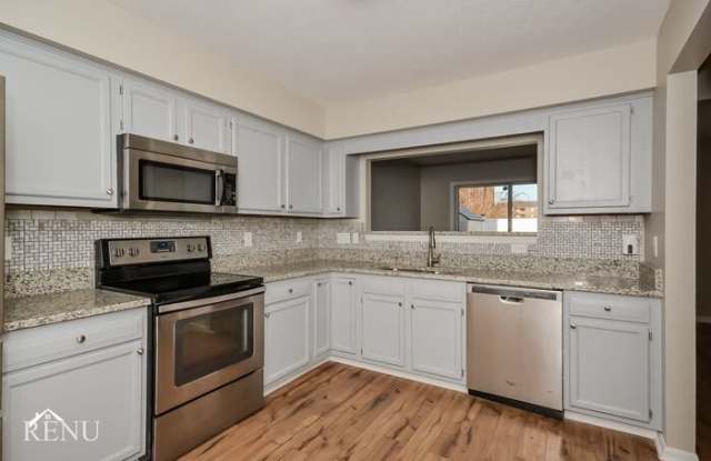 6590 Baybrook Court Gallery 3
