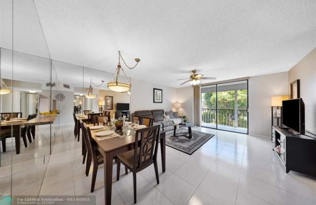 5250 Las Verdes Cir - 5250 Las Verdes Circle, Palm Beach County, FL 33484