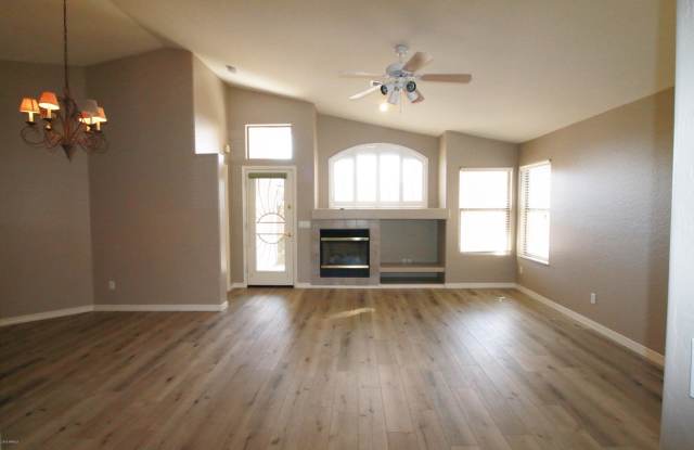 10385 W YUKON Drive Gallery 4