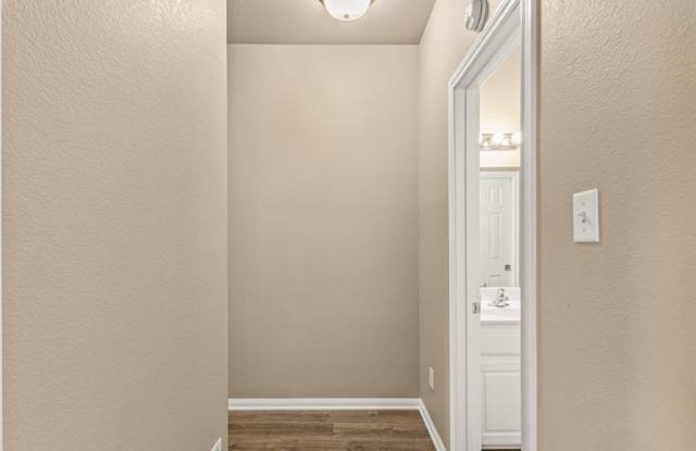 1205 Bowen Avenue photos photos