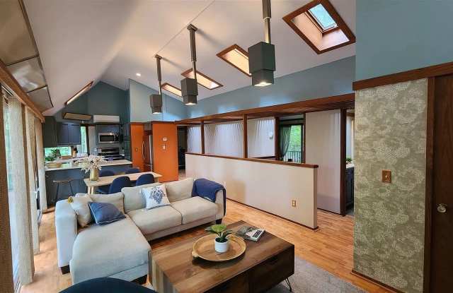 2594 West Arbor Road Gallery 3