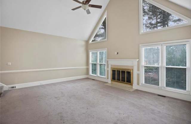 555 Crossgate Trail Gallery 4