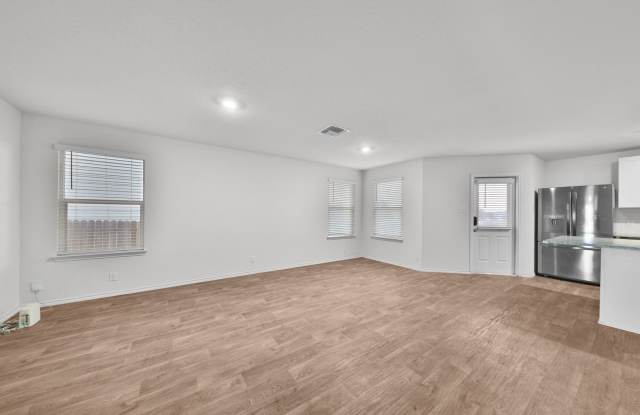 15410 Crimson Topaz Gallery 4