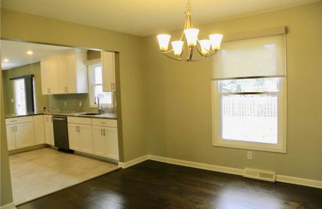 2788 Kingsbury Dr Gallery 4