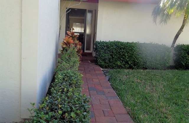 Looking for a rental that allows a small dog? Gallery 4