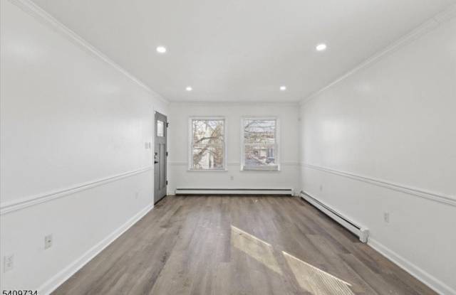 17 Holsman St Gallery 3