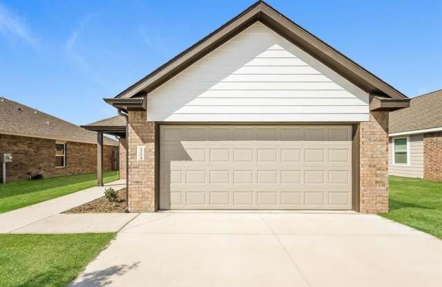 2204 Rosewood Lane - 2204 Rosewood Ln, El Reno, OK 73036