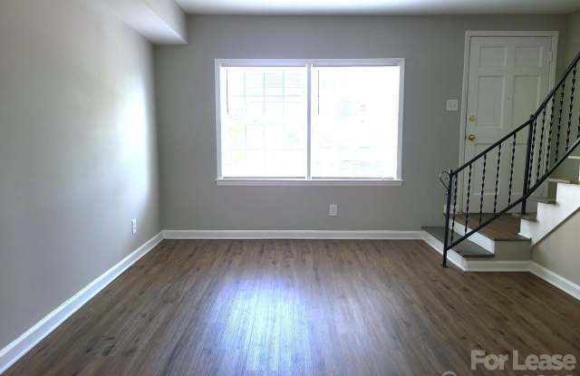 1308 Larkfield Lane Gallery 3