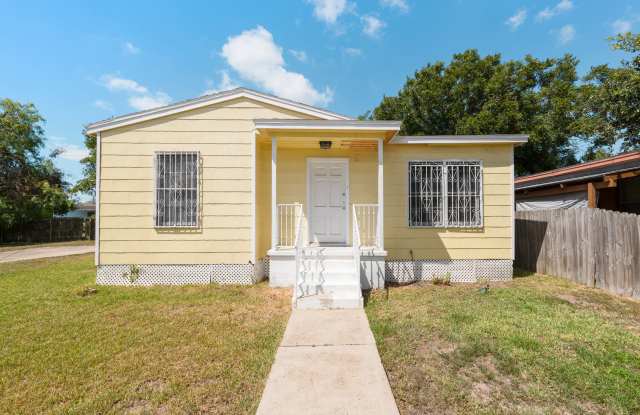 132 Central Park Dr photos photos