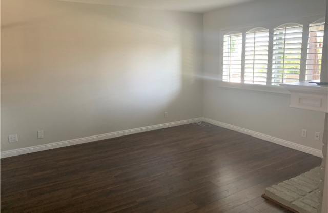 2047 Baymeadows Drive Gallery 3
