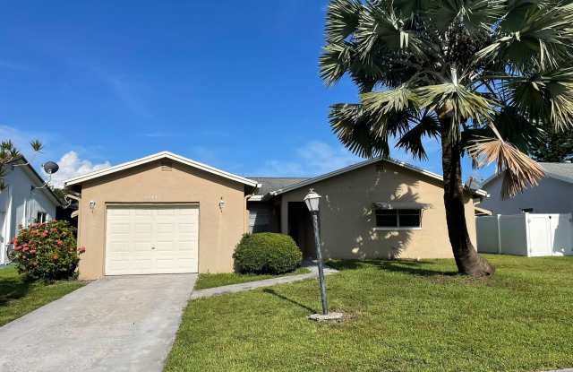 22447 SW 56th Avenue photos photos