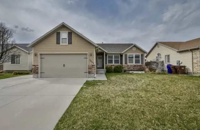 7463 Red Pine Road Gallery 1