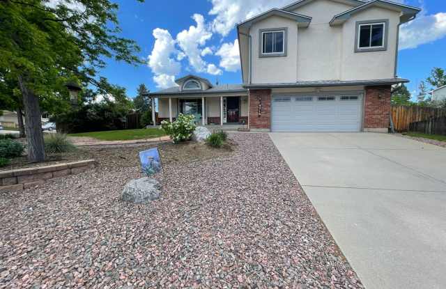 BEAUTIFUL 4/4/2 LOCATED IN BRIARGATE & IN SCHOOL DISTRICT 20!!!!!!! Gallery 1