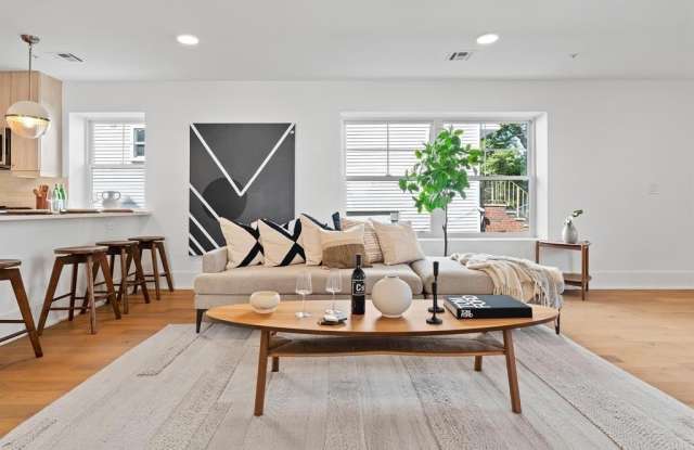525 AVENUE E photos photos