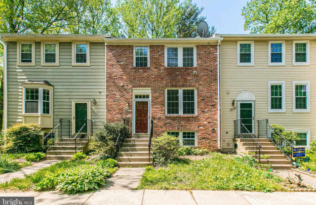 10103 WOOD GREEN WAY - 10103 Wood Green Way, Burke Centre, VA 22015