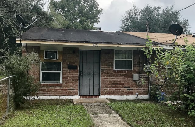 7223 Ken Knight Dr. W photos photos