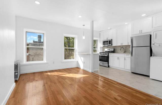 946 PACIFIC Street unit: 3 photos photos